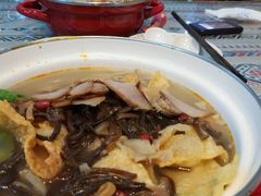 -丽丽三鲜螺蛳粉(田林路店)