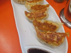 煎饺子-拉面莊夢語＆中华料理八椿