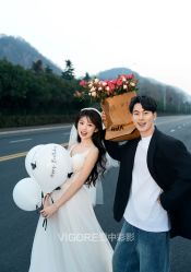 -雪中彩影婚纱摄影·品控旗舰店