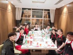 -海底捞火锅鲜切牛肉主题店(长寿路店)
