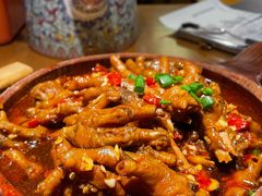 糯叽叽香辣鸡爪-乐乐大排档·30年老字号(浙江路店)