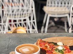 燕麦奶拿铁-The Rug Cafe(王府中环店)
