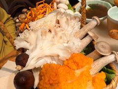 -巴渝瓦肆重庆鲜火锅(宝龙环湖店)