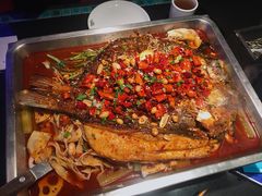 -鸣记脆皮烤鱼·海鲜烤鱼(三八广场店)