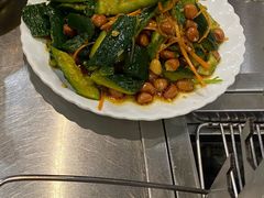 拍青瓜-蒙乡烤全羊·烤羊腿(京溪同和店)