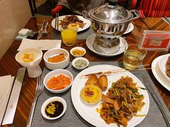 -君来湖滨饭店·玫瑰园
