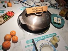 -三个椰子·现砍椰子鸡(金源CBD店)