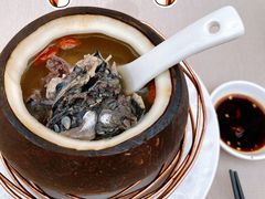 海椰皇炖乌鸡-尚一汤·粤菜海鲜(环球港店)