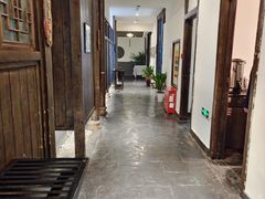 -鸭王烤鸭店(三里河店)
