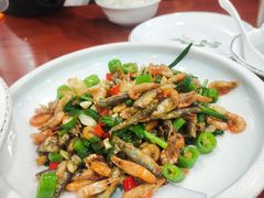 -湖南人家湘菜馆(镇江路店)