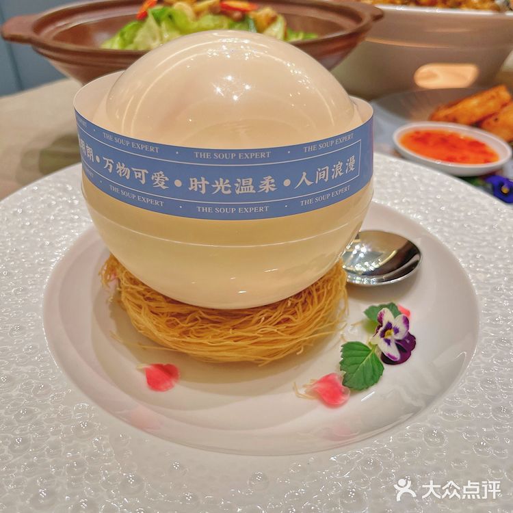 ⭕️杭州探店|风靡上海14年的轻奢粤菜餐厅杭州首店登陆奥体