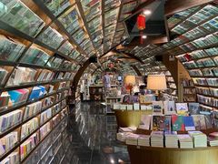 -钟书阁(珍园店)