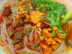 张飞牛肉粉-爆炸头阿姨小四川正宗川味小吃(无任何分店)