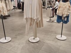 -ZARA(凯德乐峰广场店)