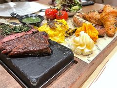 -Mark&Mars Restaurant