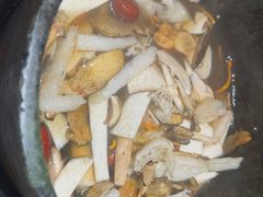 -芸山季·云南山珍菌火锅(人民广场来福士店)