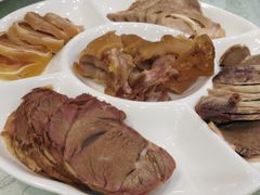 -黄家饺子东北特色菜馆(湖滨商业街店)