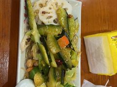 素拼小菜-手擀菠菜面(西康路店)