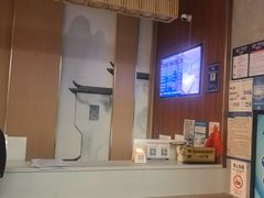 -宸玥酒店(成都西南财大地铁站店)