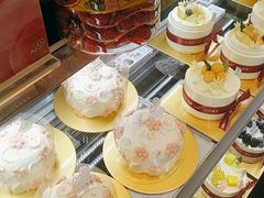 -花花卷卷·鲜食蛋糕(静安久光百货店)