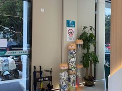 -华齿口腔·矫正种植中心(松江环城路店)
