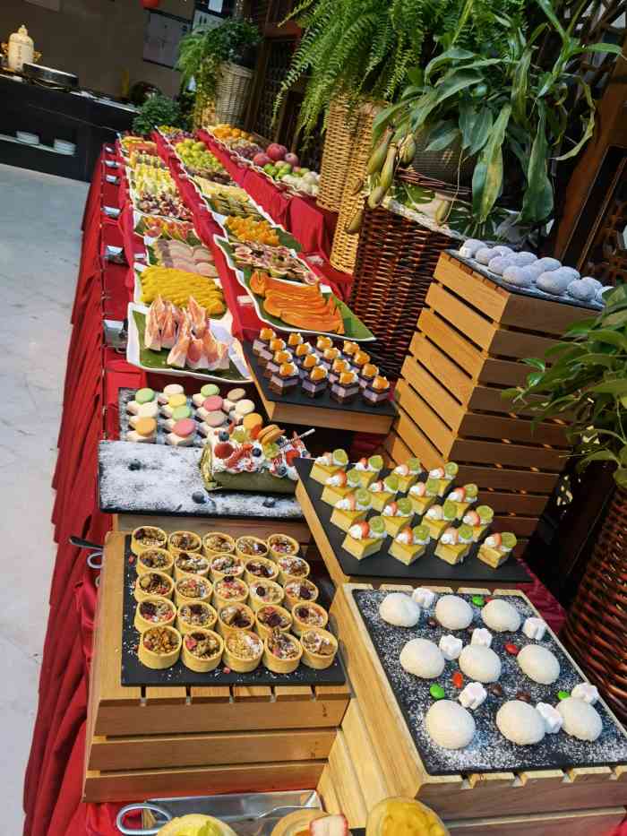 朗丽兹自助音乐餐厅-"环境很好,重点是离家比较近,团购比较划算.