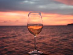 -Sunset Bar(丹绒亚路香格里拉店)