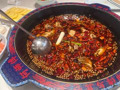 -何师傅美蛙鱼头(汉街店)