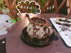 盆栽奶茶-李小姐の猫咖啡馆(五角场店)