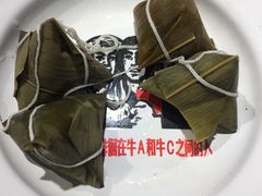-沪小二炭火蛙锅(淮海中路美食不夜城店)