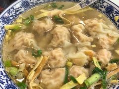 蟹黄馄饨-苏亦铭馄饨店(凤凰西街店)