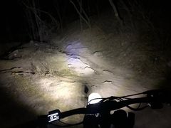 -鬼笑石后山停车场
