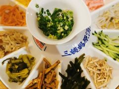 -怪噜范·老贵阳街头名小吃(数博万达店)