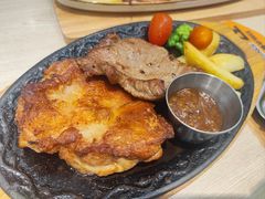 -卢家妈妈·西餐厨房(卜蜂中心店)