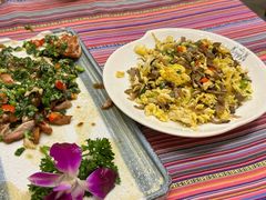 -香巴拉云南餐厅(华莱坞店)