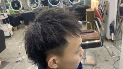 -水灵珑美容造型中心