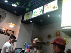 -众口斋锅贴(银泰城店)