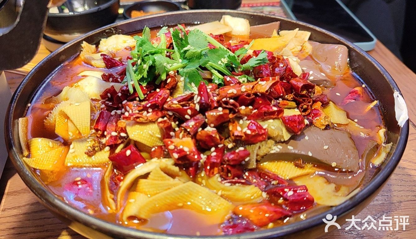 跷脚牛肉就来这