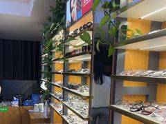 -优医视平价眼镜超市蔡司依视路折扣(小马厂店)