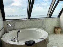 浴缸-上海滴水湖皇冠假日酒店