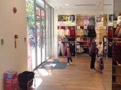 店内环境-优衣库(广州恒宝广场店)