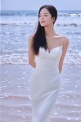 -莫兰迪婚纱摄影