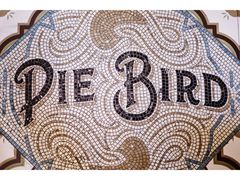 -Pie Bird(新闸路店)