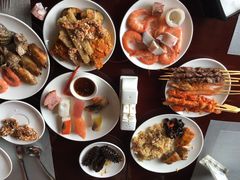 -荣誉国际酒店-云顶旋转餐厅