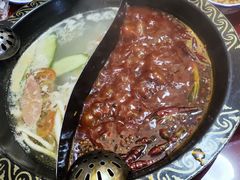 -重庆三峡火锅城(梅林店)
