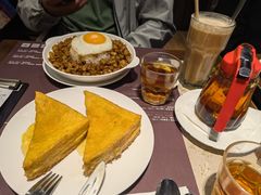 -阿维斯咖啡(镜湖店)