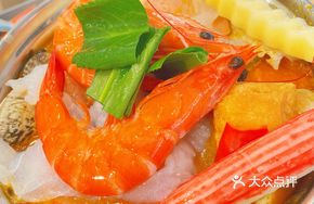 Thai Tom Yum Seafood Hot Pot