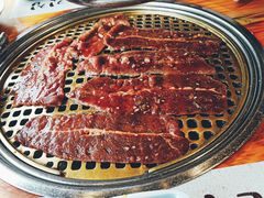 特级雪花牛肉-唯成•韩国炭火烤肉 유성고기