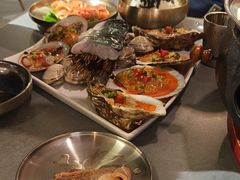 -围炉肉舍•炭烤活鳗•丹东海鲜烤肉(步行街店)