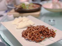 京酱肉丝配蔬菜薄饼-鹿港小镇(悠唐店)